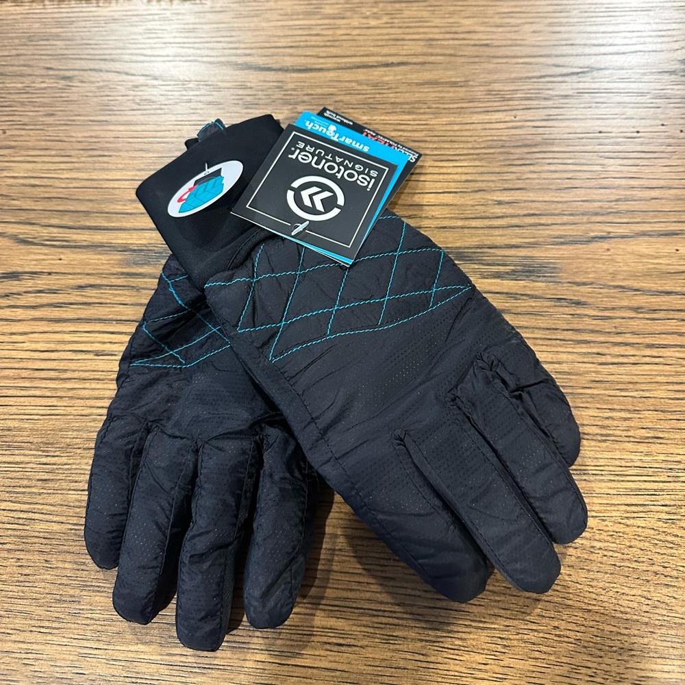 Isotoner smart touch gloves. NWT